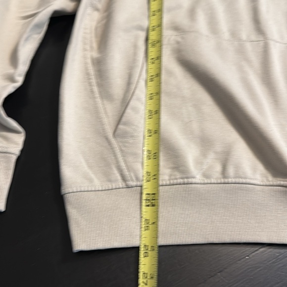 Eddie Bauer Cream Sweatshirt with Ribbed Cuffs - Picture 5 of 8